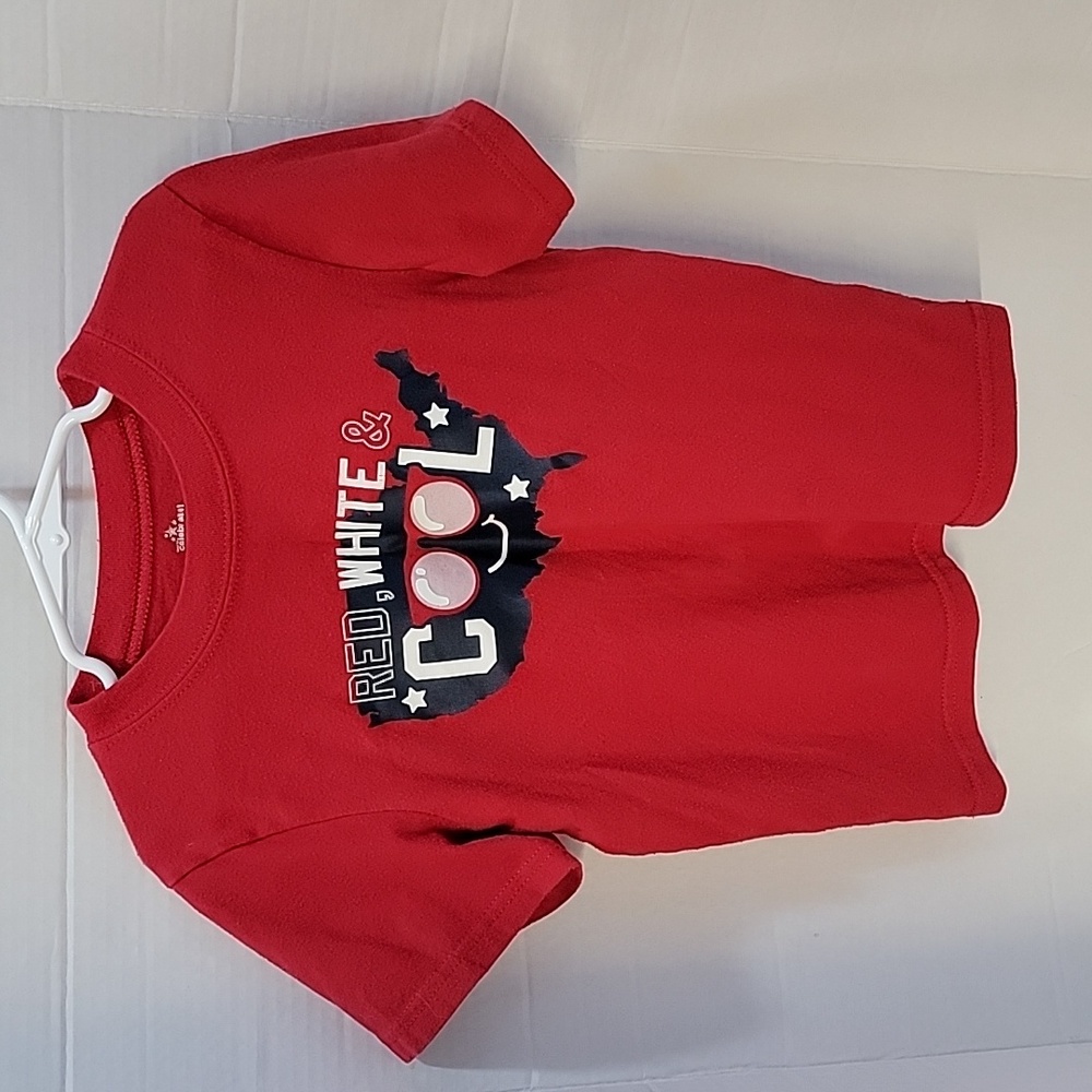 Boy's Red,White,cool. Tee-shirt size 5t